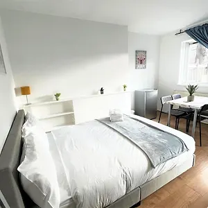 Pensión Stepney 17 Double Bedrooms, Londres